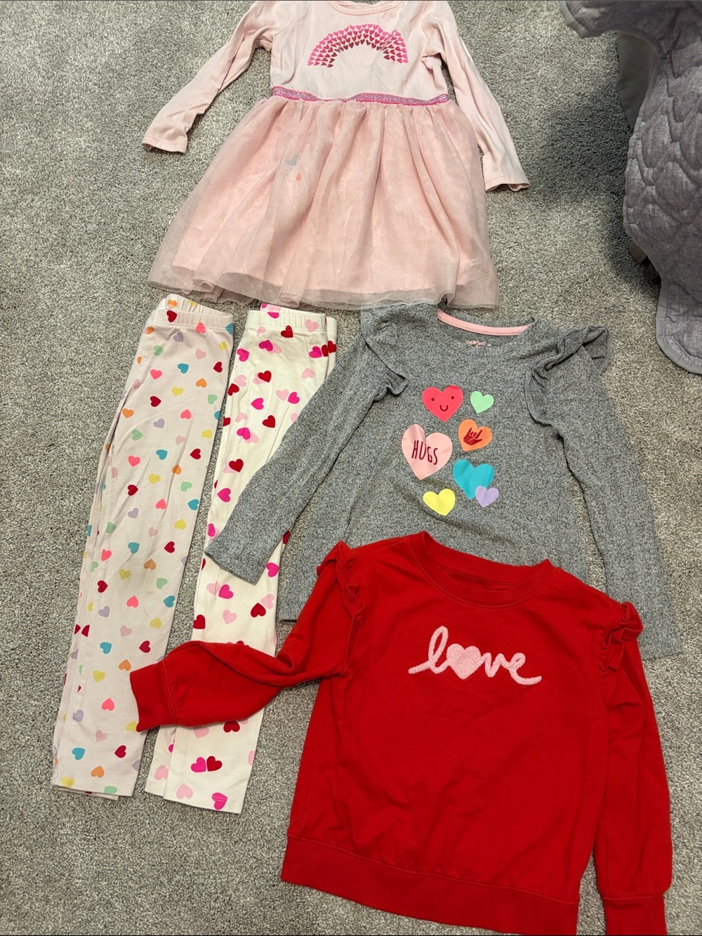 Cat & Jack girls Valentine’s lot 5T